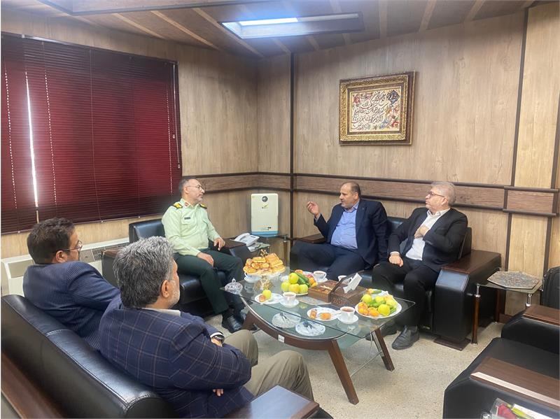 دیدار مدیرعامل شرکت گاز استان مرکزی با فرمانده انتظامی استان مرکزی