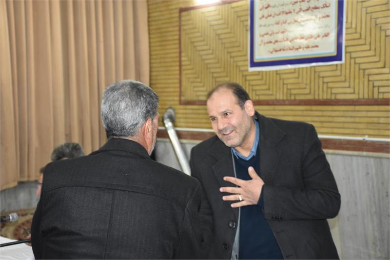میزخدمت مردم ومسئولین درسطح مساجد شهرستان اراک برگزارشد