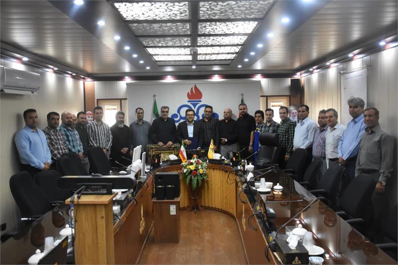 تقدیر کارکنان پیمانکاری شرکت گاز استان مرکزی از مدیرعامل به‌ پاس حمایت‌های مدیریتی