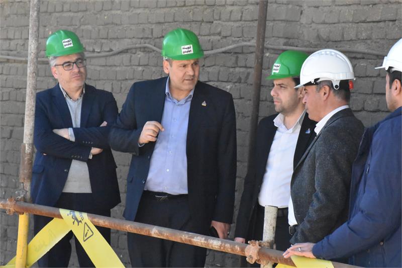 بازدید مدیرعامل شرکت گاز استان مرکزی و رییس طرح و برنامه ریزی نیروی انسانی شرکت ملی گاز ایران از پروژه‌های این شرکت