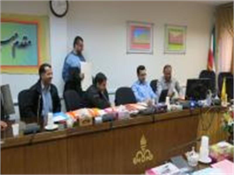 سلامت کارکنان شرکت گاز استان مرکزی با انجام معاینات دوره ای مورد پایش قرار گرفت.