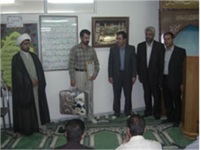 تودیع یکی از همکاران شرکت گاز استان مرکزی 