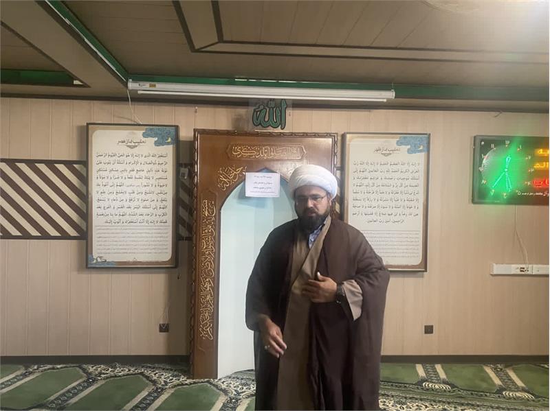 مسئولان و خادمان نماز، آبادگران معنوی مساجد