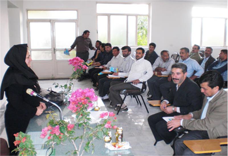 برگزاری دوره آموزشی آنفولانزای خوکی در بین کارکنان شرکت گاز استان مرکزی