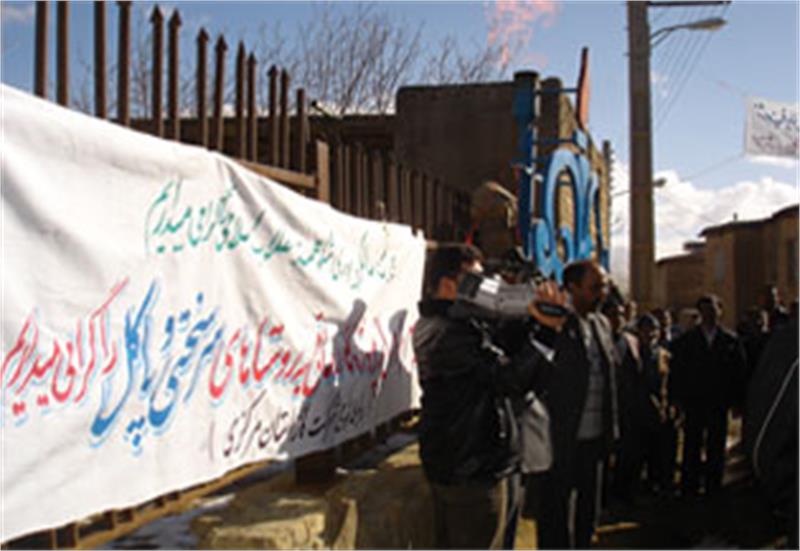 در آستانه سی‌امین سالگرد پیروزی انقلاب اسلامی، 2 پروژه گازرسانی روستایی توابع شازند در 
استان مرکزی مورد بهره‌برداری قرار گرفت. 
