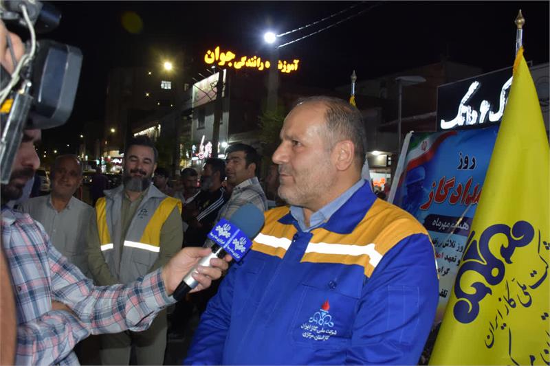 برپایی میز ارتباطات مردمی اداره گاز در ساوه