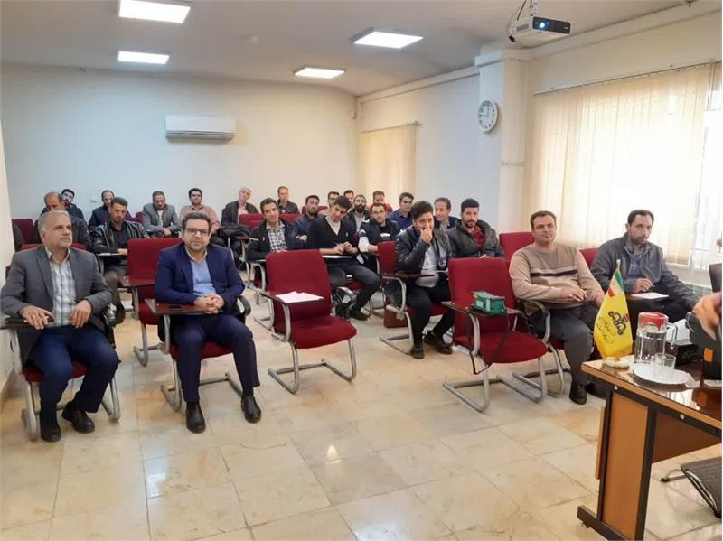 حضور مدیر عامل شرکت گاز استان مرکزی در کلاس آموزشی نشت یابی