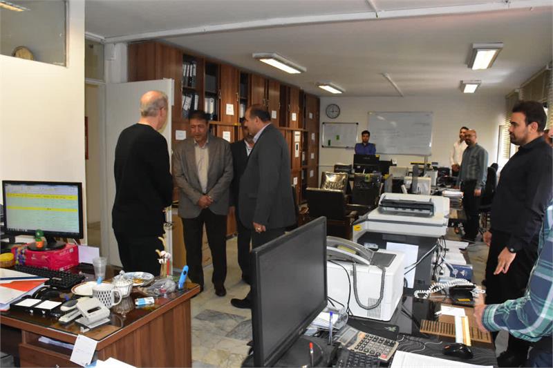 بازدید روسای مدیریت گازرسانی شرکت ملی گاز ایران از واحدهای ستادی شرکت گاز استان مرکزی